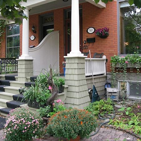 Avalon Bed And Breakfast Ottawa Exterior photo
