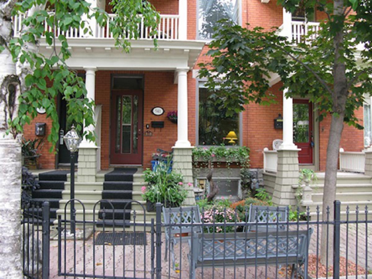 Avalon Bed And Breakfast Ottawa Exterior photo